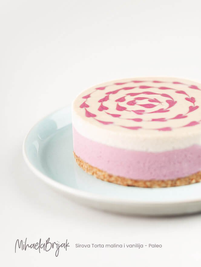 Sirova Torta od maline i vanilije
